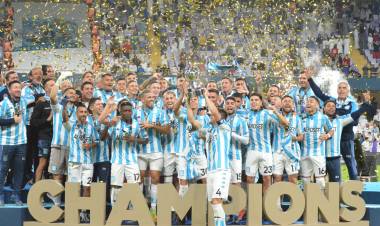 RACING VENCIÓ A BOCA Y ES EL CAMPEÓN DE LA SUPERCOPA INTERNACIONAL