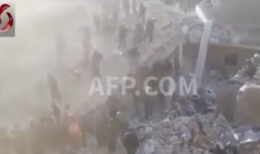 SIRIA: DIECISÉIS MUERTOS AL DERRUMBARSE UN EDIFICIO POR FILTRACIONES DE AGUA