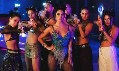 VIDEO: LALI ESTRENÓ “CÓMPRAME UN BRISHITO”