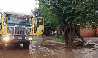 ASISTEN A LOS AFECTADOS TRAS FUERTES LLUVIAS QUE PROVOCARON ANEGAMIENTOS Y EVACUADOS EN ZONAS DE TUCUMÁN