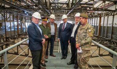 EL MINISTRO DE DEFENSA, JORGE TAIANA, SUPERVISÓ EN EL ASTILLERO TANDANOR