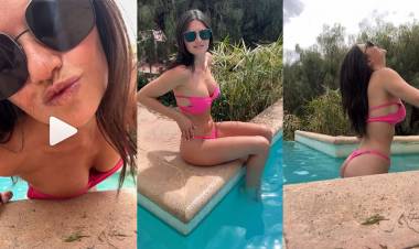VIDEO: SE SACÓ LA BATA Y MODELÓ SU NUEVA MICROBIKINI ROSA