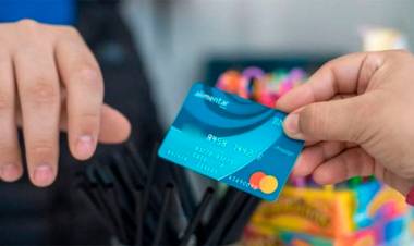 DE CUÁNTO SERÁN LOS NUEVOS MONTOS: CONFIRMARON QUE DESDE ENERO SE DUPLICA LA AUH Y AUMENTA 50% LA TARJETA ALIMENTAR