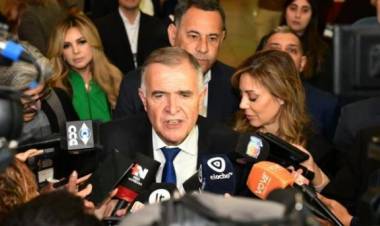 “VAMOS A DEFENDER LOS INTERESES QUE POR LEY NOS CORRESPONDE” MANIFIESTA EL GOBERNADOR DE TUCUMÁN ANTE EL DNU DE MILEI