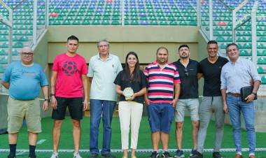 VISITA PROTOCOLAR DEL CÍRCULO DE PERIODISTAS DEPORTIVOS AL PARQUE LA PEDRERA