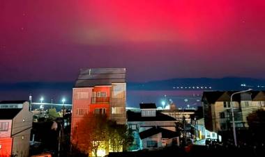 UNA TORMENTA SOLAR PROVOCÓ INÉDITAS AURORAS AUSTRALES EN USHUAIA Y LA ANTÁRTIDA