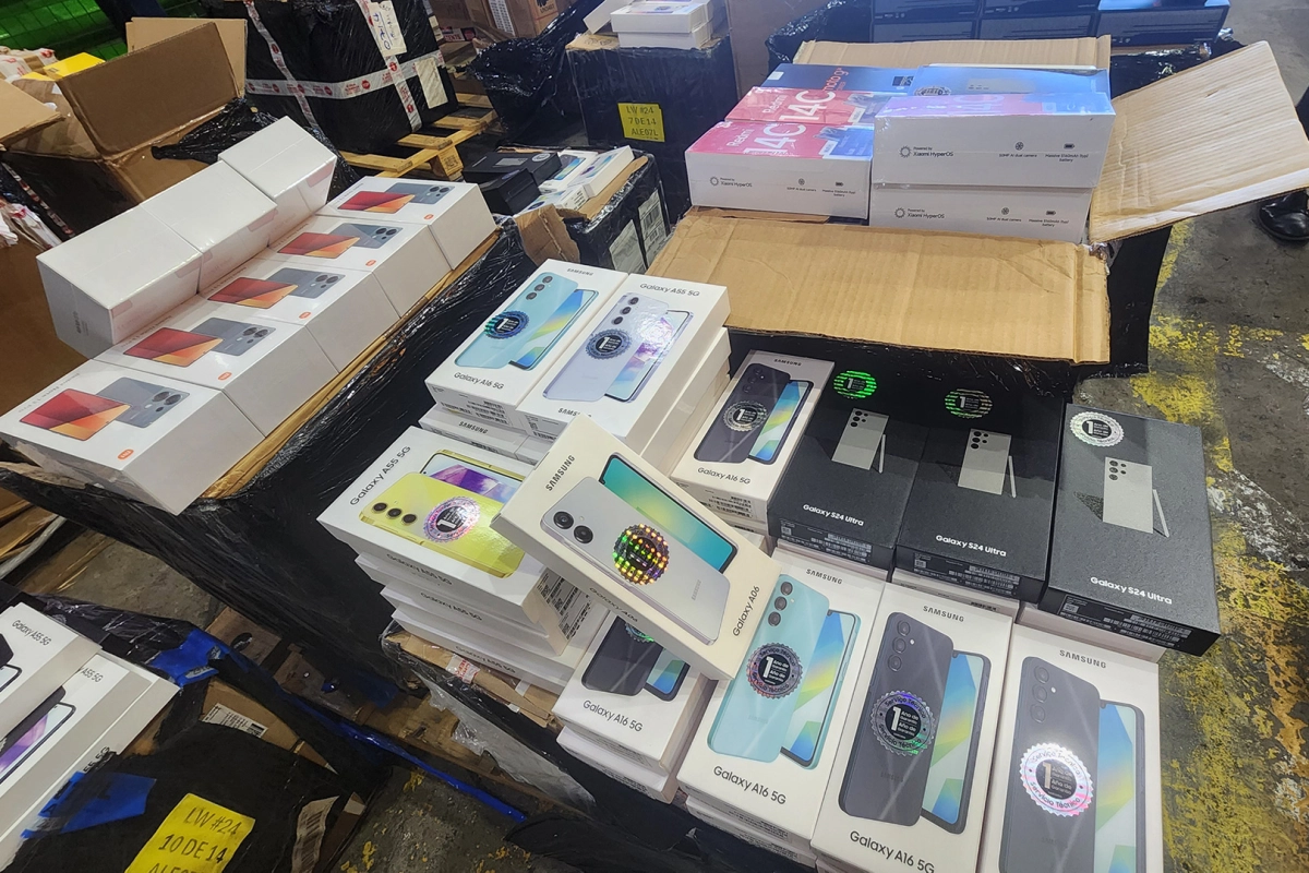 PROCEDIMIENTO DE ADUANA EN EZEIZA: INCAUTAN GRAN CANTIDAD DE PRODUCTOS VALUADOS EN VARIOS MILLONES DE DÓLARES