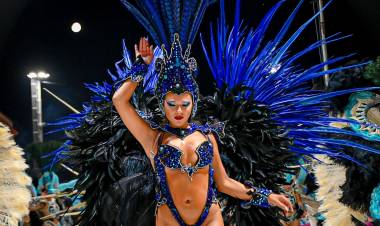 EL CARNAVAL DEL PAÍS VIVIÓ UNA ESTUPENDA SÉPTIMA NOCHE