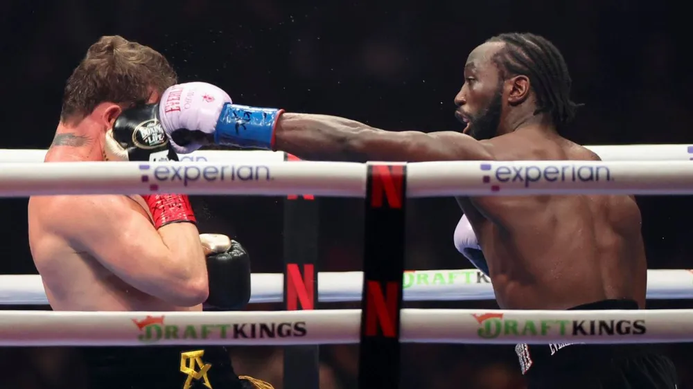 CRAWFORD HIZO HISTORIA: VENCIÓ A CANELO Y ES INDISCUTIDO EN TRES DIVISIONES