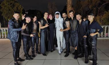 ÁNGEL SATORI: LA DISEÑADORA ARGENTINA QUE TRANSFORMÓ LA ALTA COSTURA EN ARTE GÓTICO