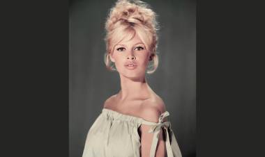 BRIGITTE BARDOT: LA SENSUALIDAD QUE DESAFIÓ SU ÉPOCA Y CAMBIÓ LA HISTORIA DE LA MODA