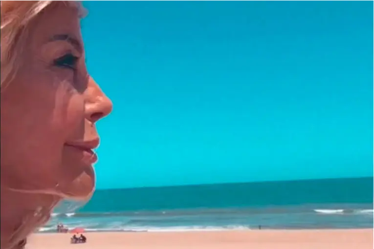 Graciela Alfano y su posteo en una playa nudista de Uruguay