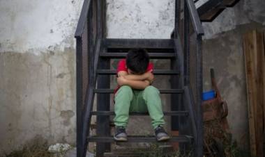 Pobreza infantil en Argentina: alcanza el 53,6% en 2025 según UCA