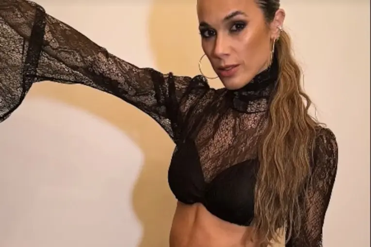 Chechu Bonelli deslumbró en su cumpleaños tras separarse