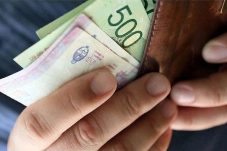 La morosidad de las familias llegó al 12,7% y casi 7 millones quedaron fuera del crédito