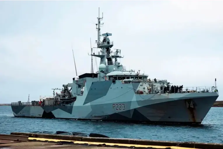 Tierra del Fuego denunció una “provocación” británica tras el paso de un buque militar por el Mar Argentino