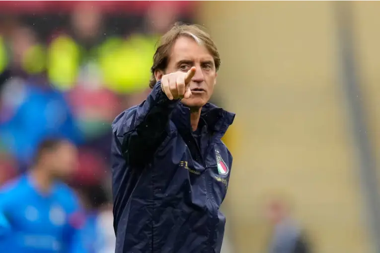 Roberto Mancini negocia su regreso a la Selección de Italia para iniciar un nuevo ciclo