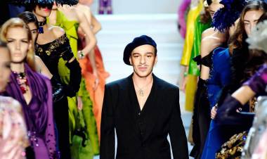 Met Gala 2027: John Galliano, el diseñador que redefinió la moda y vuelve al centro de la escena