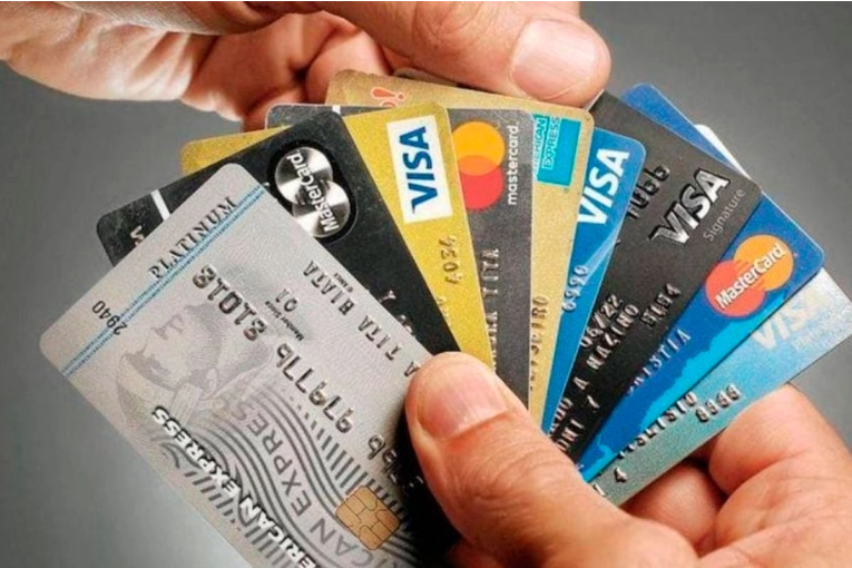Tarjetas de crédito: cambia el tope de interés para emisoras no bancarias