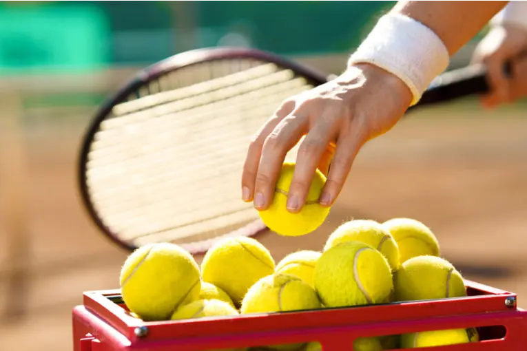 La ATP prueba un cambio histórico en el tenis: renovará las pelotas con mayor frecuencia en el Challenger de Lexington
