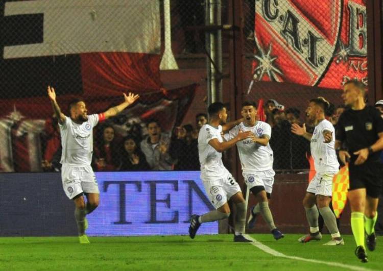 ENORME CLASIFICACIÓN DEL BICHO, QUE DEJÓ AFUERA AL ROJO EN AVELLANEDA