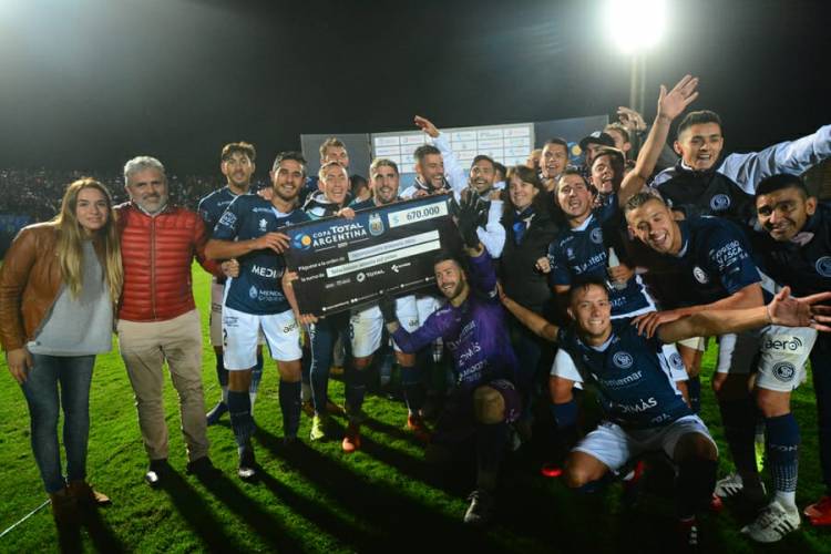 LA LEPRA MENDOCINA DERROTÓ A MIDLAND, EN EL RETORNO DE LA COPA ARGENTINA A SAN LUIS DESPUÉS DE CASI CINCO AÑOS