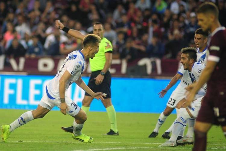 VÉLEZ LE GANÓ A LANÚS EN LA FORTALEZA