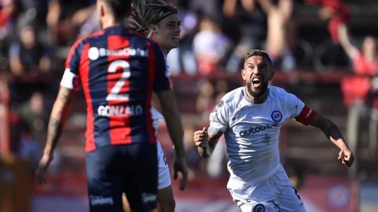EL BICHO GANÓ EN LA PATERNAL, LA SERIE SE DEFINE EN EL NUEVO GASÓMETRO