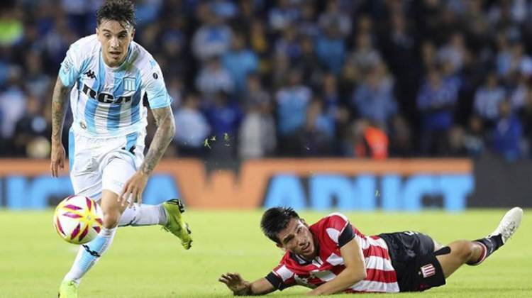 LA ACADEMIA CON LO JUSTO AVANZA EN LA COPA DE LA SUPERLIGA