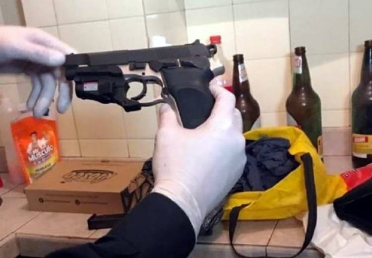 SECUESTRARON EL ARMA QUE MATÓ A YADÓN TRAS EL ALLANAMIENTO EN LA CASA DE NAVARRO CÁDIZ