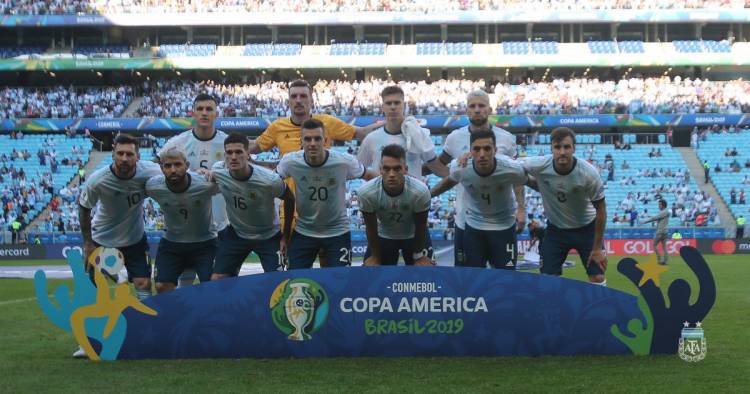 ARGENTINA LE GANÓ 2 A 0 A QATAR, PERO SIGUE SIN BRILLAR