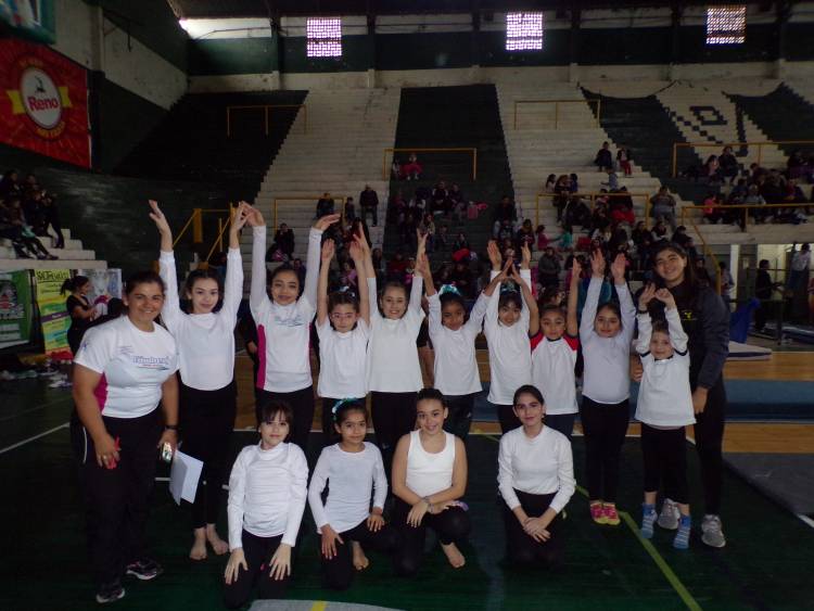 TUCUMÁN: TORNEO AMISTOSO COPA SALTIMBANCO DE GIMNASIA ARTÍSTICA EN CLUB DEFENSORES DE VILLA LUJÁN
