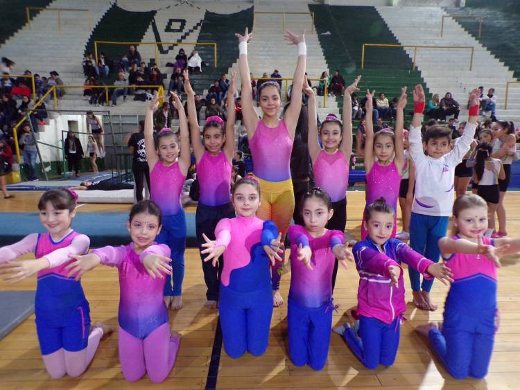 TUCUMÁN: TORNEO AMISTOSO COPA SALTIMBANCO DE GIMNASIA ARTÍSTICA EN CLUB DEFENSORES DE VILLA LUJÁN
