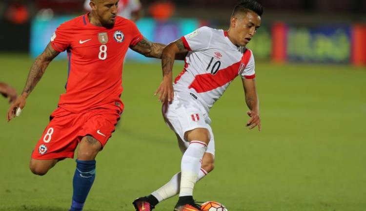 PERÚ VAPULEÓ A CHILE Y ES FINALISTA DE LA COPA