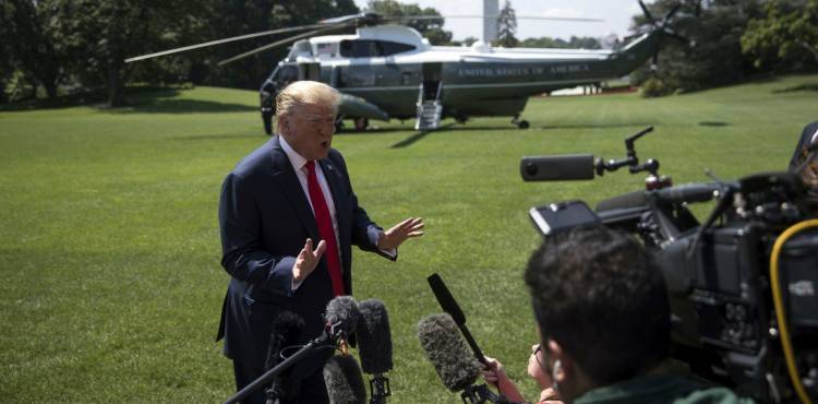 BURLAS EN LAS REDES POR UN ERROR DE DONALD TRUMP EN  SU DISCURSO DEL DÍA DE LA INDEPENDENCIA