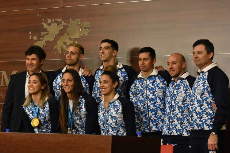 TRAS UNA HISTÓRICA ACTUACIÓN EN LOS JUEGOS PANAMERICANOS DE LIMA 2019, LA SELECCIÓN ARGENTINA DE NATACIÓN LLEGÓ AL PAÍS