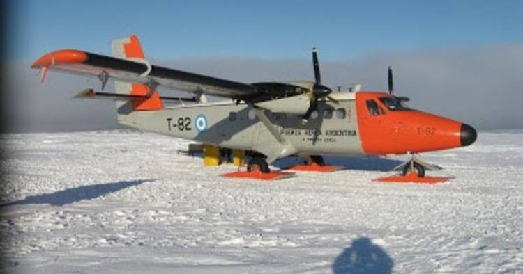 SE ACCIDENTÓ UN AVIÓN DE LA FUERZA AÉREA ARGENTINA EN LA ANTÁRTIDA: LOS TRIPULANTES FUERON RESCATADOS POR MILITARES CHILENOS