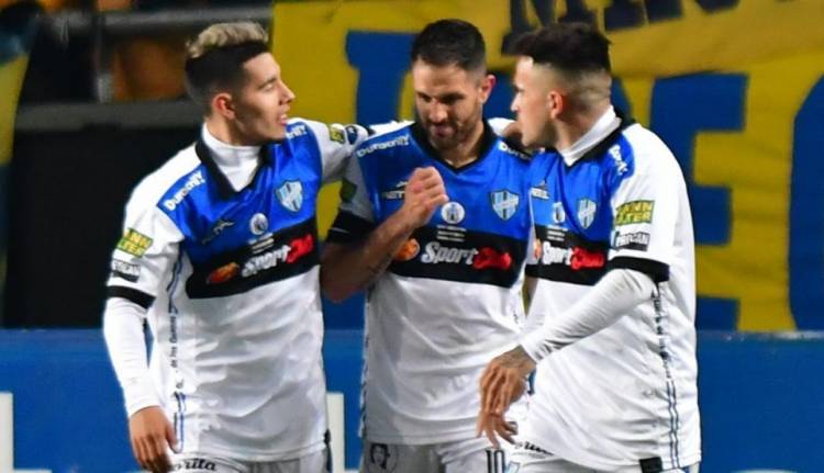 BOCA PERDIÓ CON ALMAGRO EN LOS PENALES, CON UN DEBUT AGRIDULCE PARA DE ROSSI