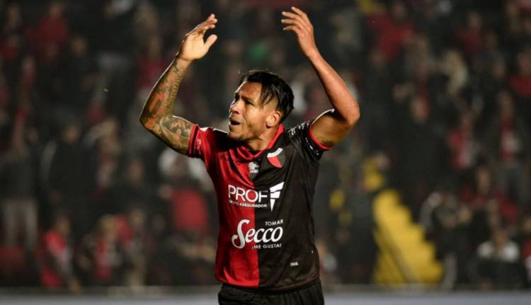 COLÓN GOLEÓ AL ZULIA Y ESTÁ EN LAS SEMIS DE LA SUDAMERICANA, POR PRIMERA VEZ