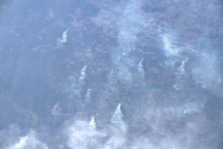 EL AMAZONAS SIGUE QUEMÁNDOSE Y PARMITANO PUBLICÓ FOTOS DESDE EL ESPACIO