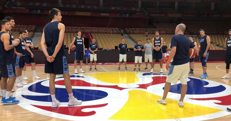 ARGENTINA ANTE RUSIA, UN VIEJO CONOCIDO, CON EL OBJETIVO DE SUMAR PARA LO QUE VIENE EN EL MUNDIAL DE BÁSQUET