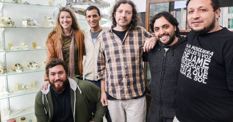 CIENTÍFICOS ARGENTINOS DESCUBRIERON UNA NUEVA FAMILIA DE DINOSAURIOS "GIGANTES"