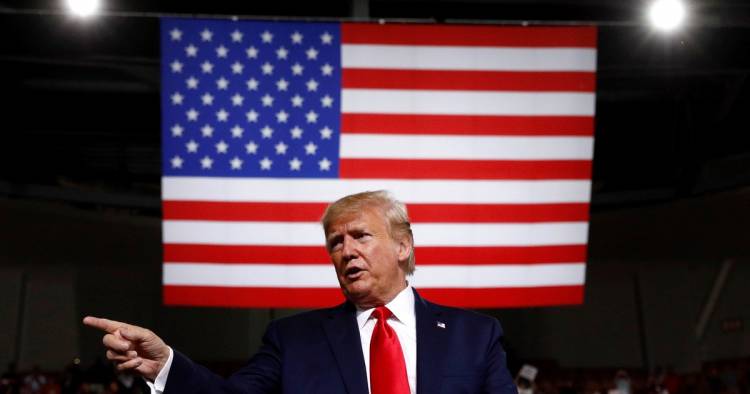 LA CORTE DE EE.UU. DA LUZ VERDE A DONALD TRUMP PARA RECHAZAR EL ASILO A MIGRANTES INDOCUMENTADOS