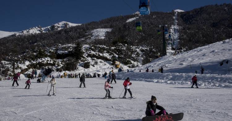 BARILOCHE: 1.200 ESTUDIANTES TUVIERON GASTROENTERITIS EN SU VIAJE DE EGRESADOS