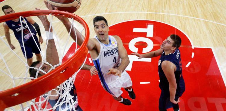 LA HISTORIA DE LUIS SCOLA, EL ÚLTIMO GRAN HÉROE DEL BÁSQUET ARGENTINO