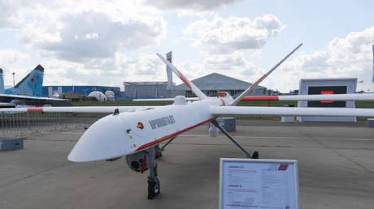 RUSIA: UN DRON MILITAR SE ESTRELLÓ CERCA DE LAS VIVIENDAS EN LISTVIANKA