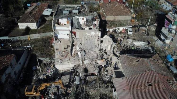 TERREMOTO EN ALBANIA: HASTA EL MOMENTO HAY AL MENOS 18 MUERTOS Y 600 HERIDOS