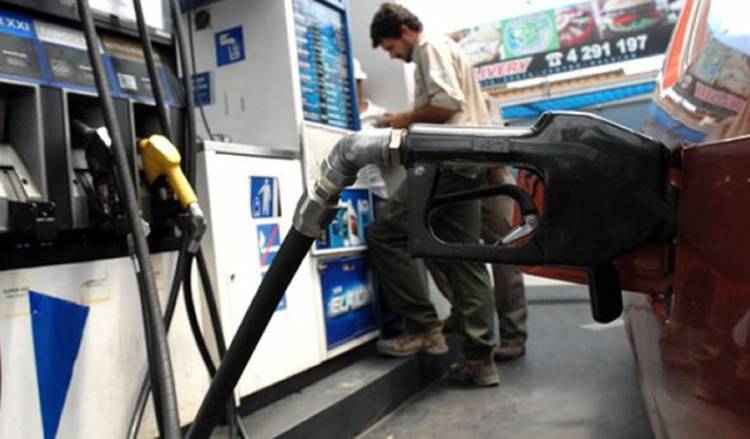 EL DOMINGO VOLVERÁN A SUBIR LOS PRECIOS EN LOS COMBUSTIBLES, ENTRE EL 5 Y 6 POR CIENTO