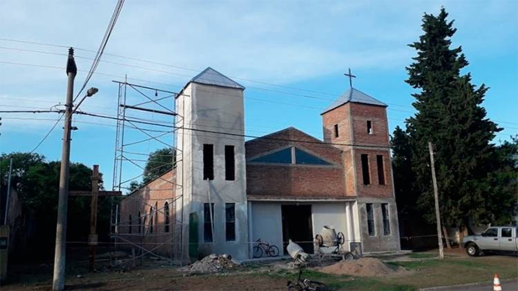 TRAGEDIA EN SAN LUIS: MURIERON CUATRO OBREROS CUANDO TRABAJABAN SOBRE UN ANDAMIO EN UNA IGLESIA DE LA LOCALIDAD DE UNIÓN