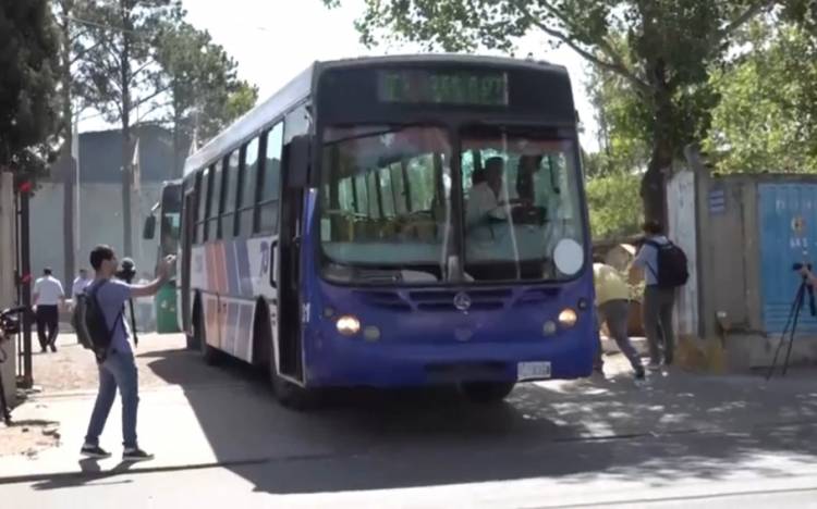 SAN LUIS: TRAS TRECE DÍAS DE PARO, LOS COLECTIVOS VUELVEN A SALIR A LAS CALLES